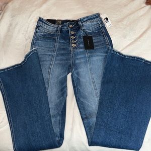 Flying Monkey Size 27x34